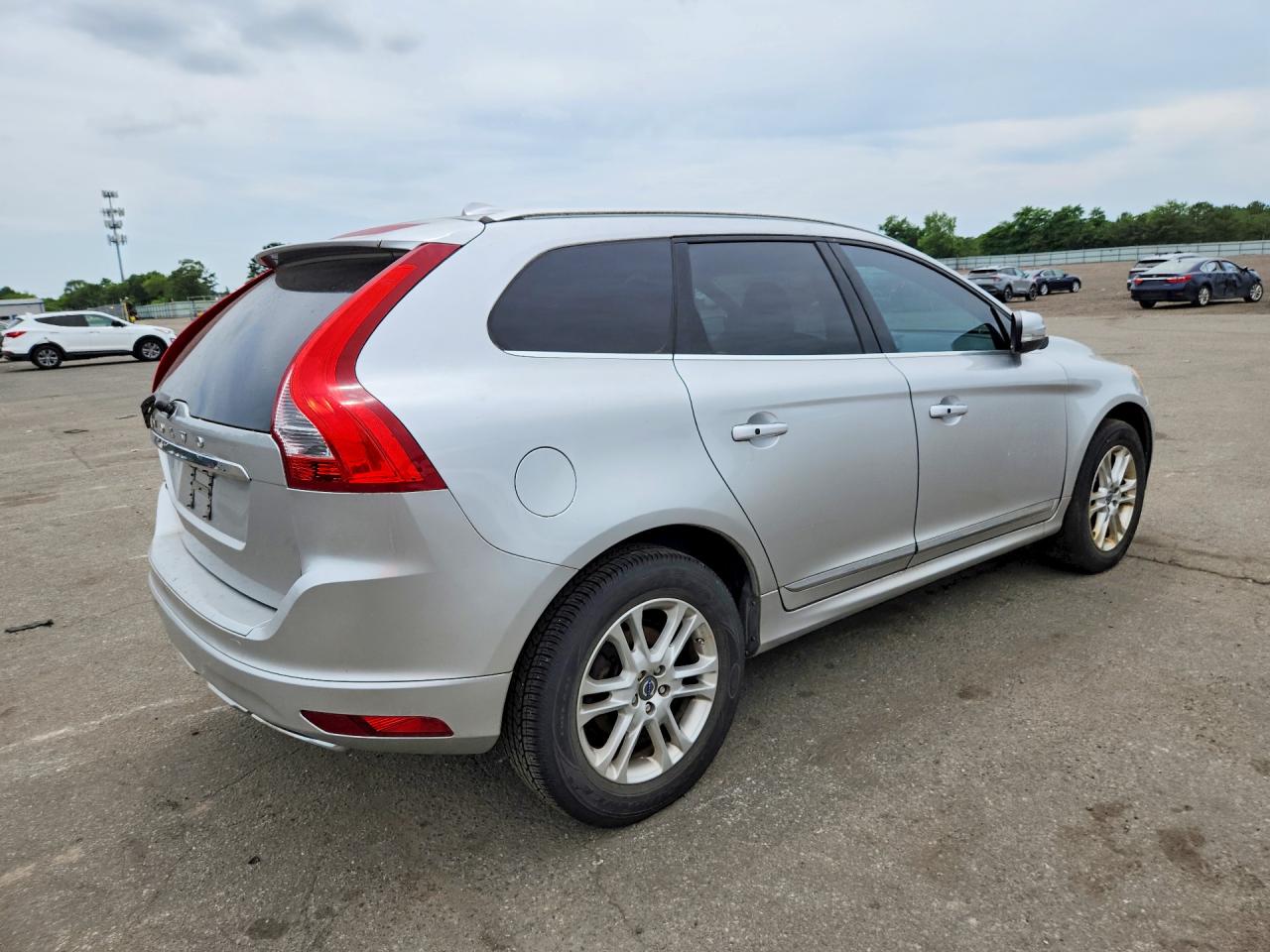 2014 VOLVO XC60