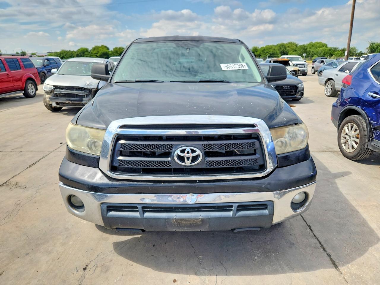 2011 TOYOTA TUNDRA