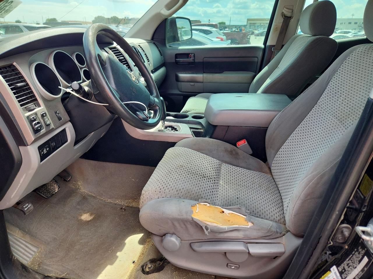2011 TOYOTA TUNDRA