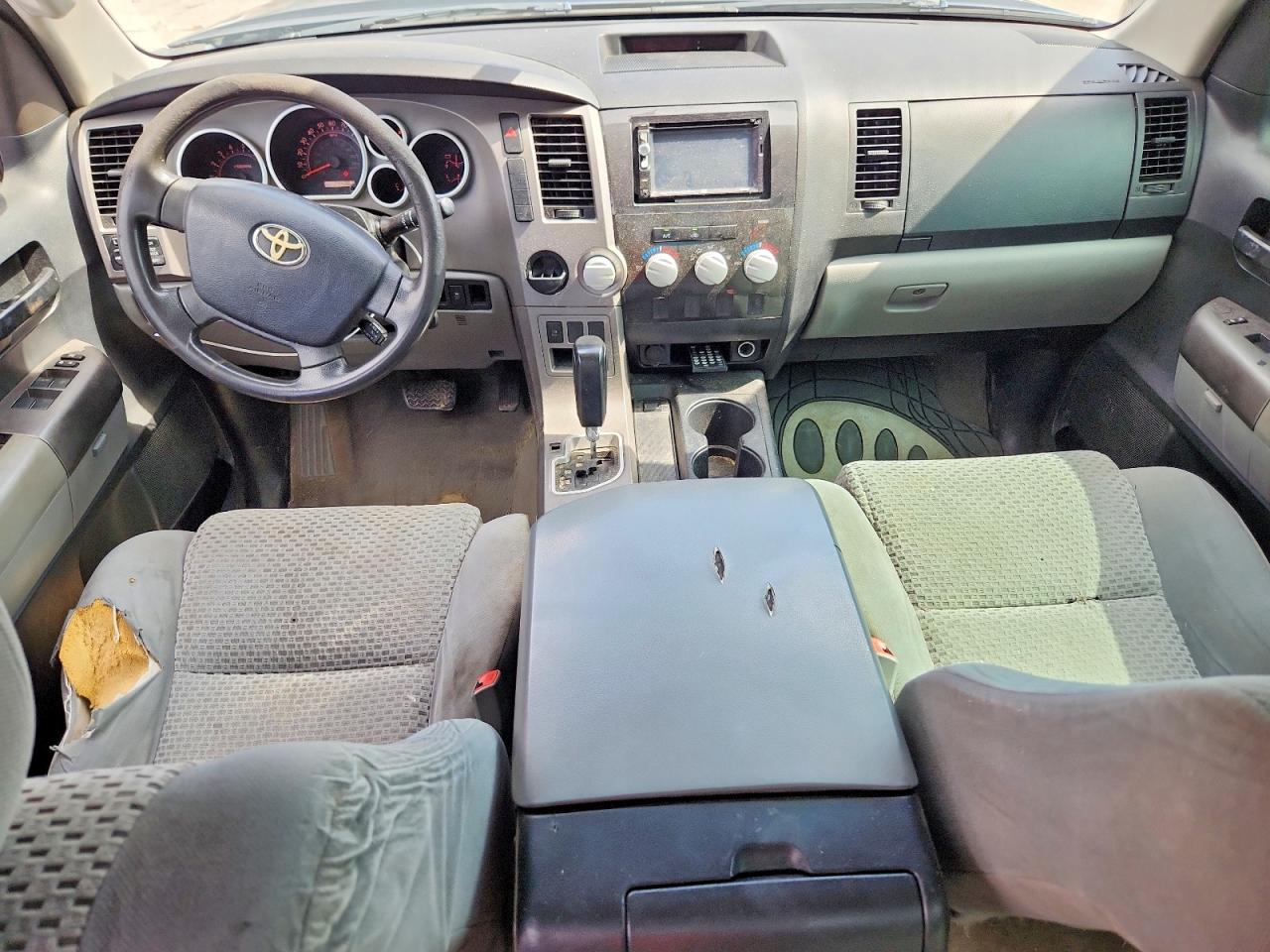2011 TOYOTA TUNDRA