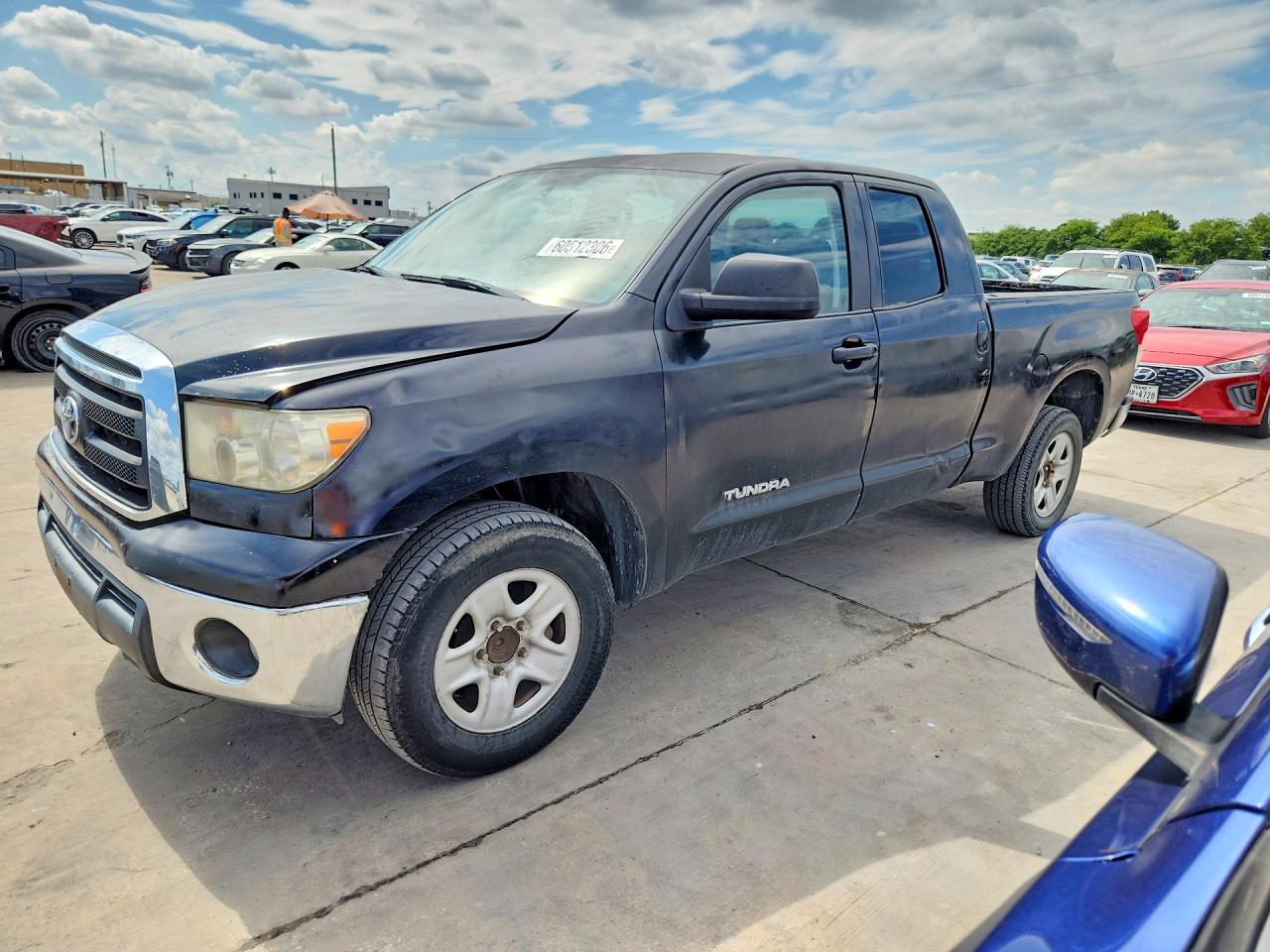 2011 TOYOTA TUNDRA