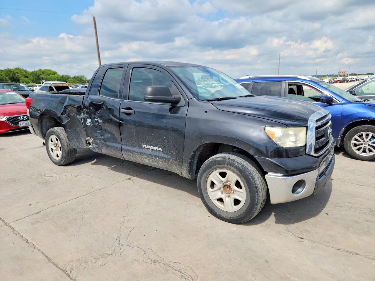 2011 TOYOTA TUNDRA