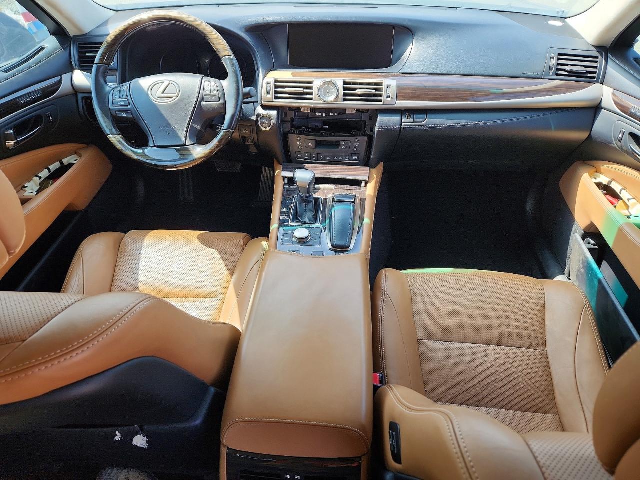 2013 LEXUS LS460