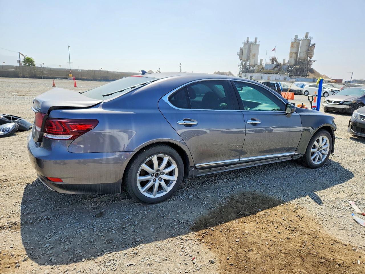 2013 LEXUS LS460