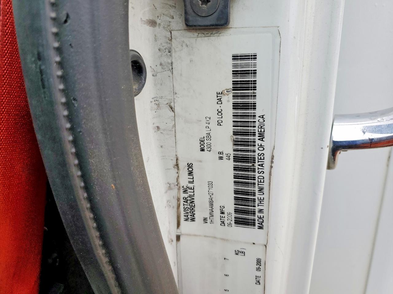 2010 INTERNATIONAL 4000 SERIE
