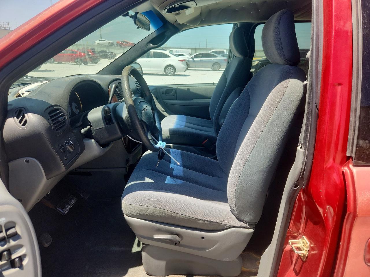 2004 CHRYSLER MINIVAN