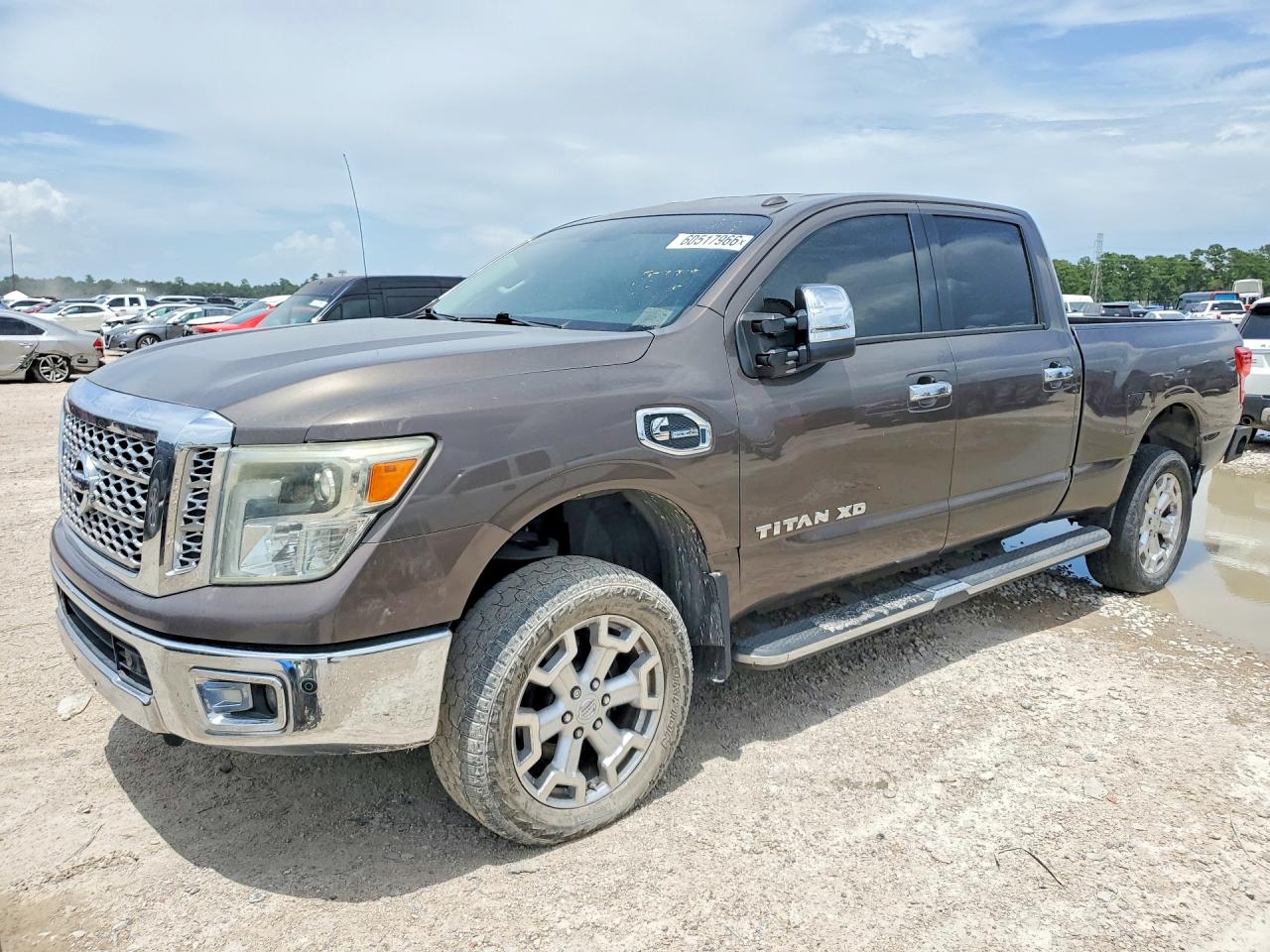 2016 NISSAN TITAN