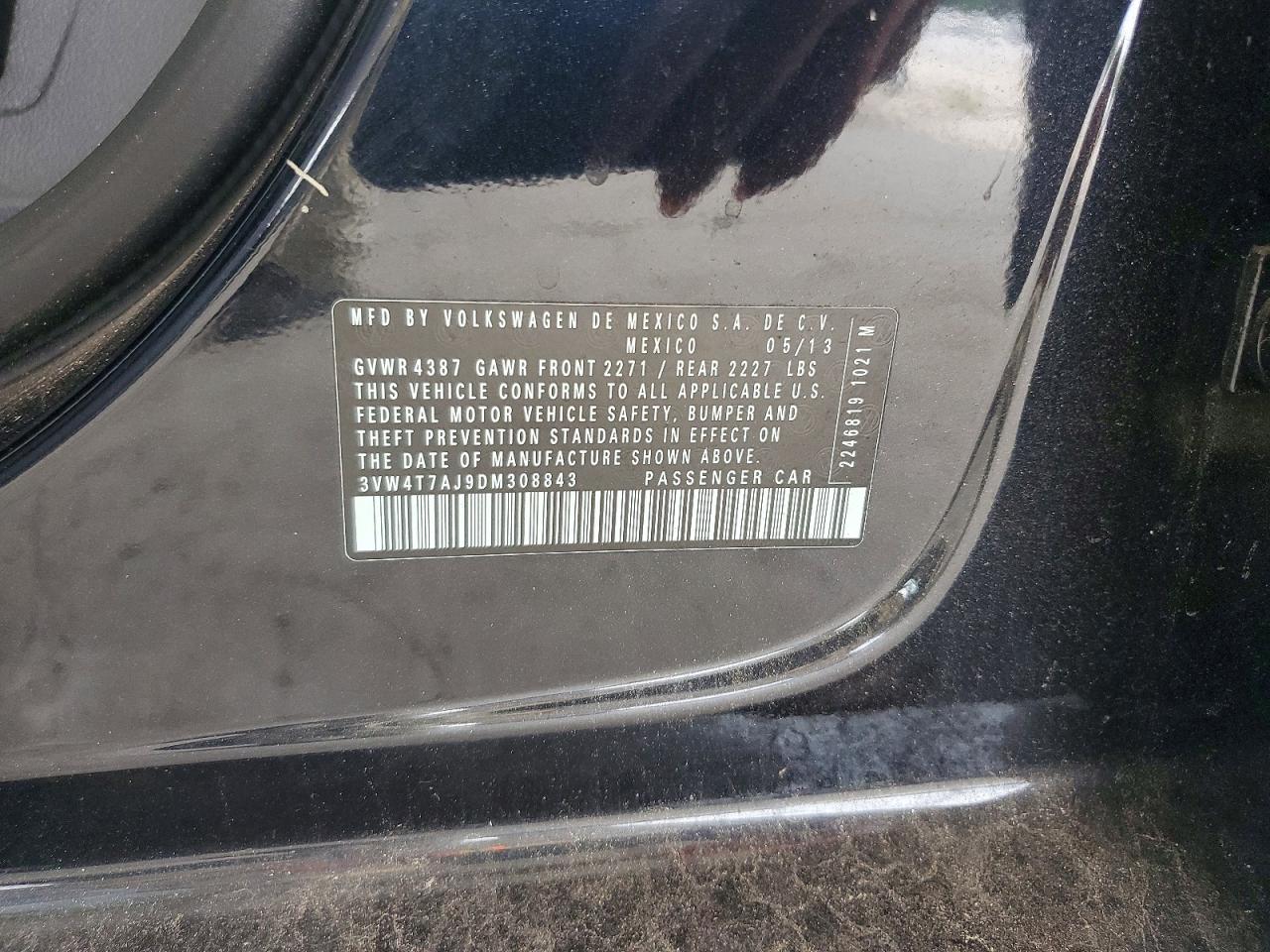 2013 VOLKSWAGEN JETTA