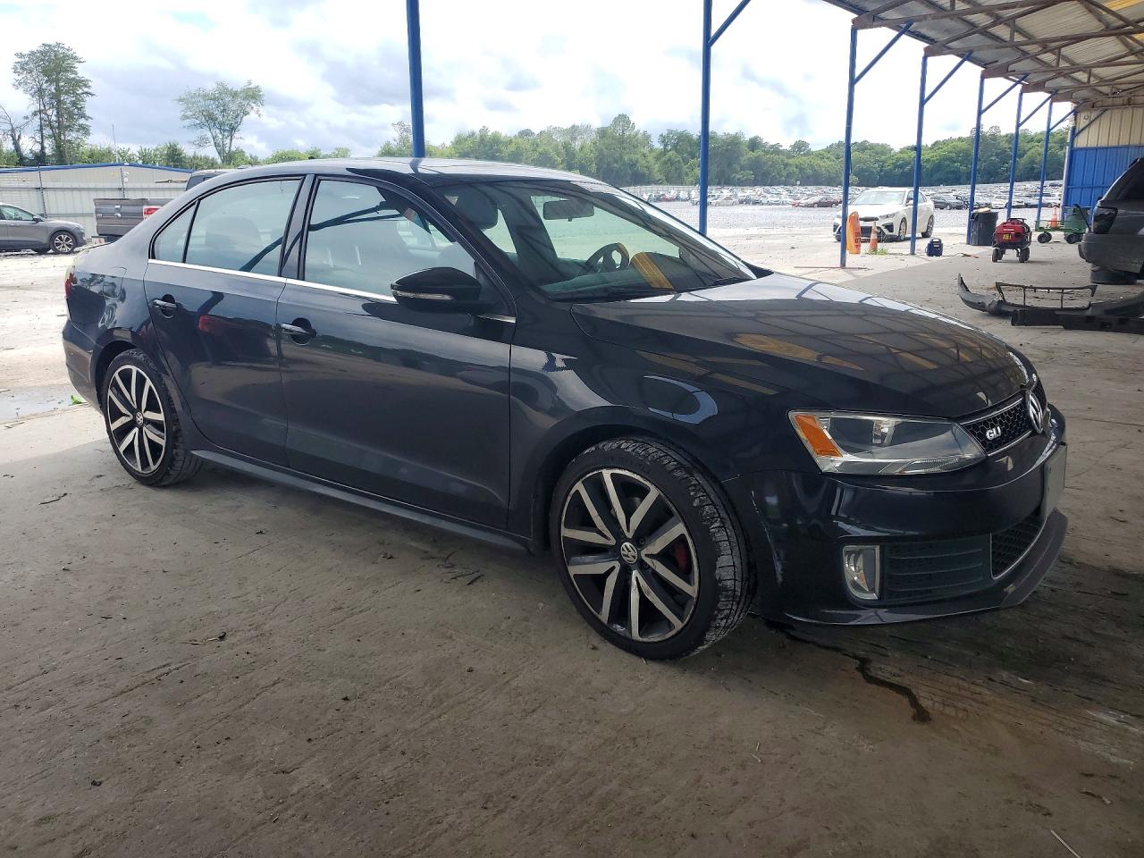 2013 VOLKSWAGEN JETTA