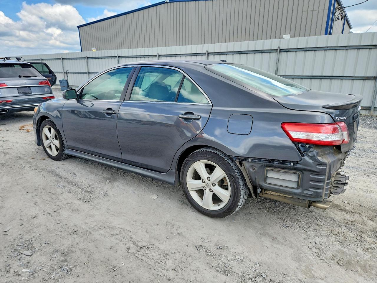 2011 TOYOTA CAMRY