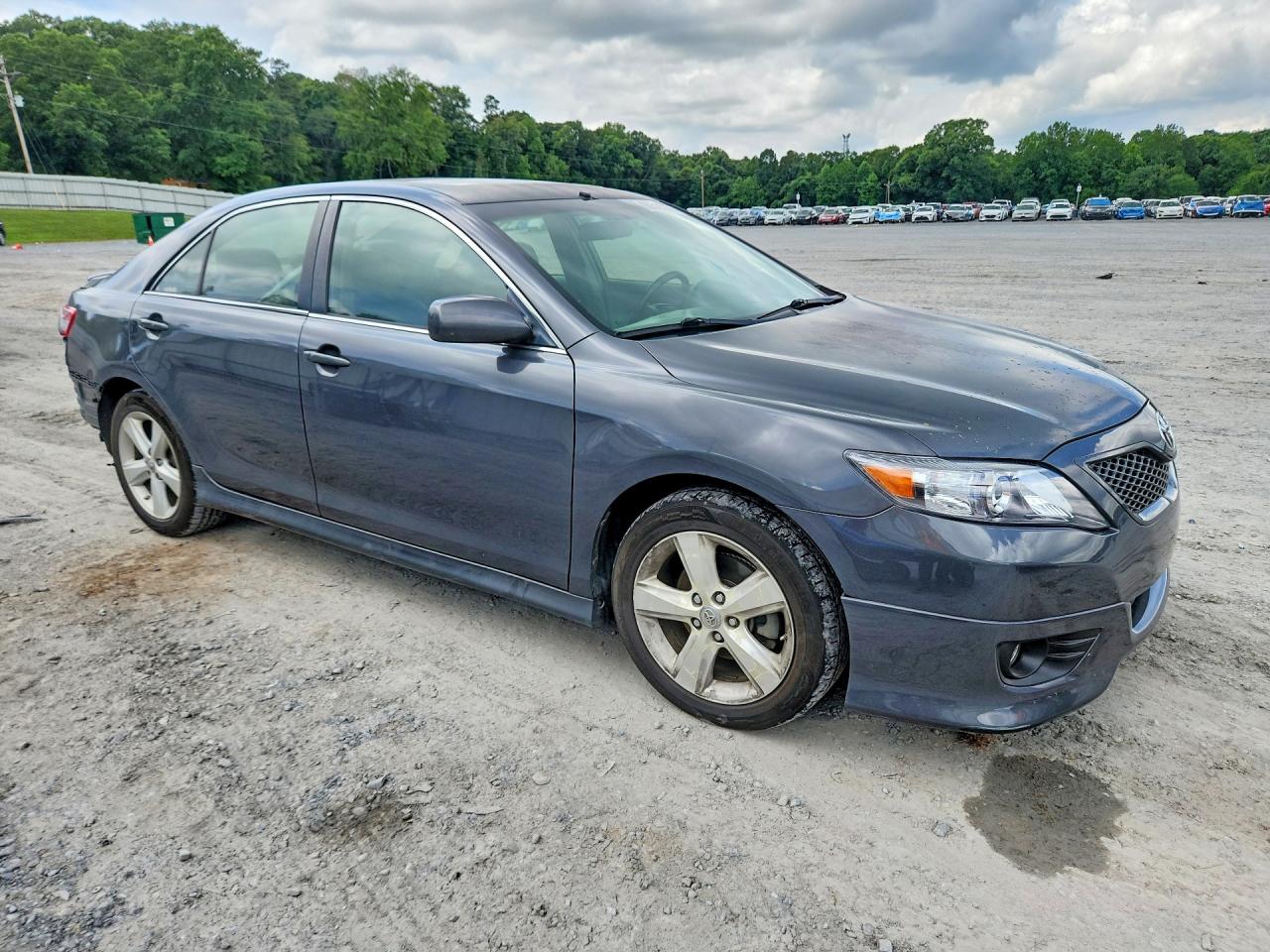 2011 TOYOTA CAMRY
