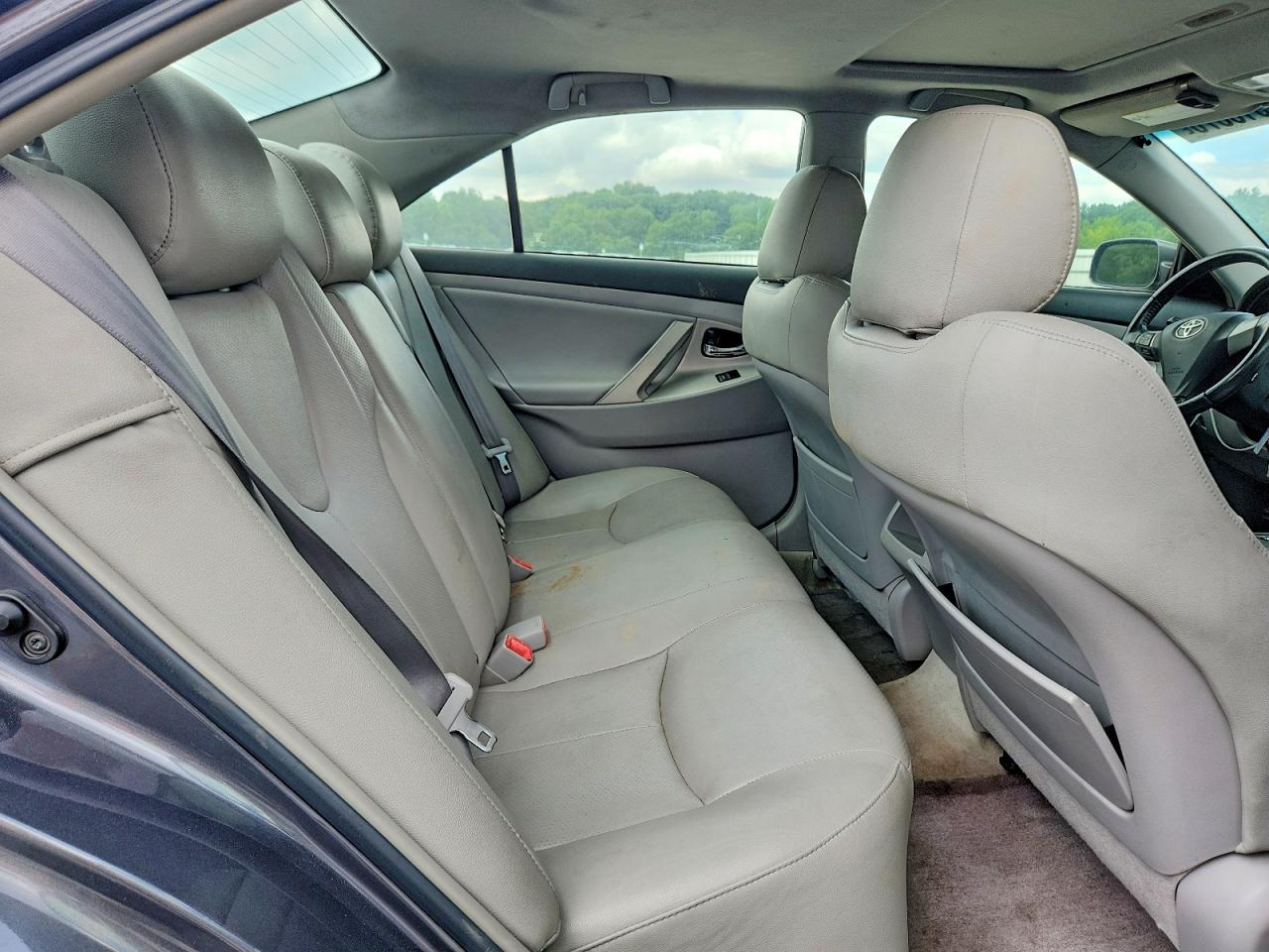 2011 TOYOTA CAMRY