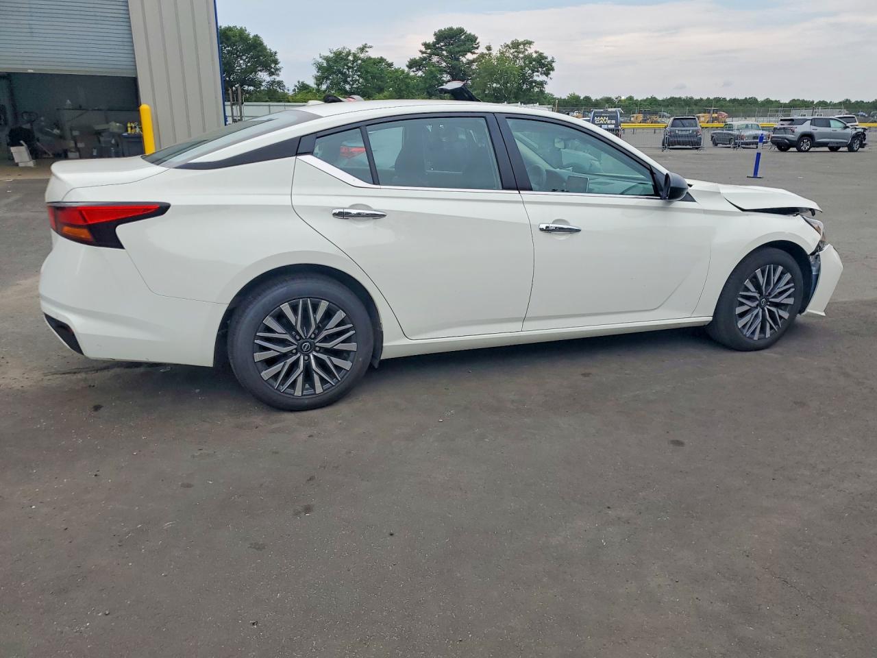 2025 NISSAN ALTIMA