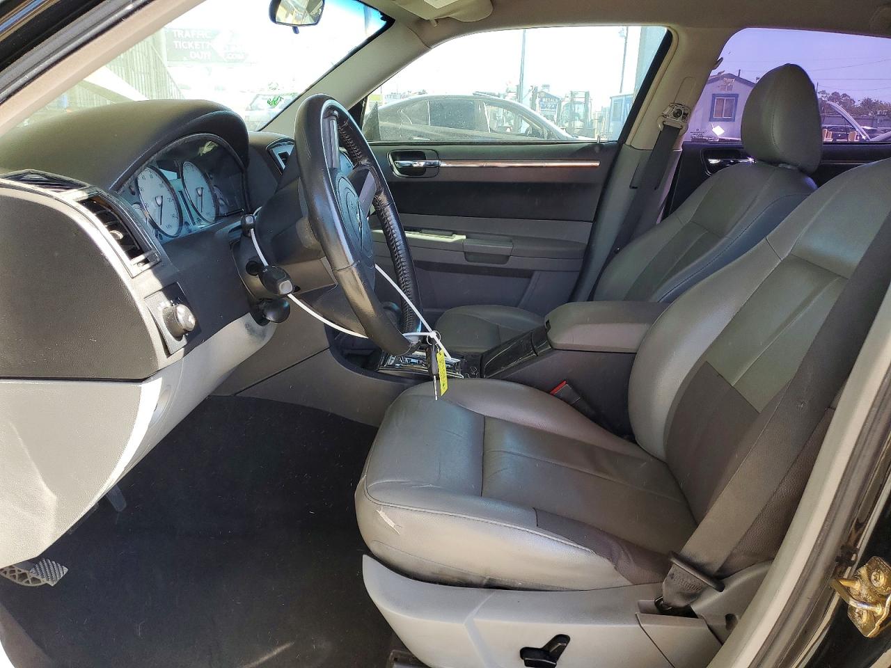 2006 CHRYSLER 300