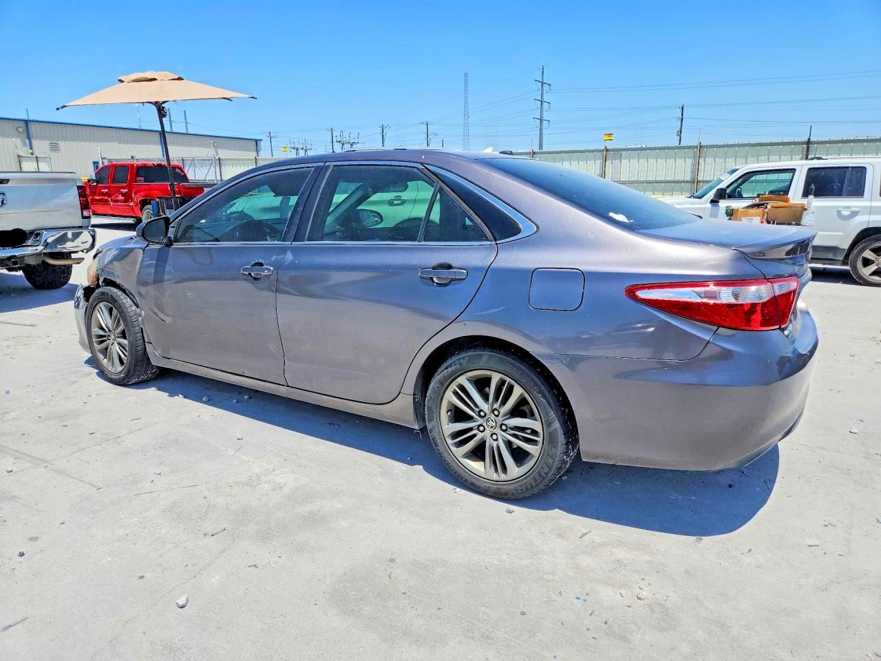 2015 TOYOTA CAMRY