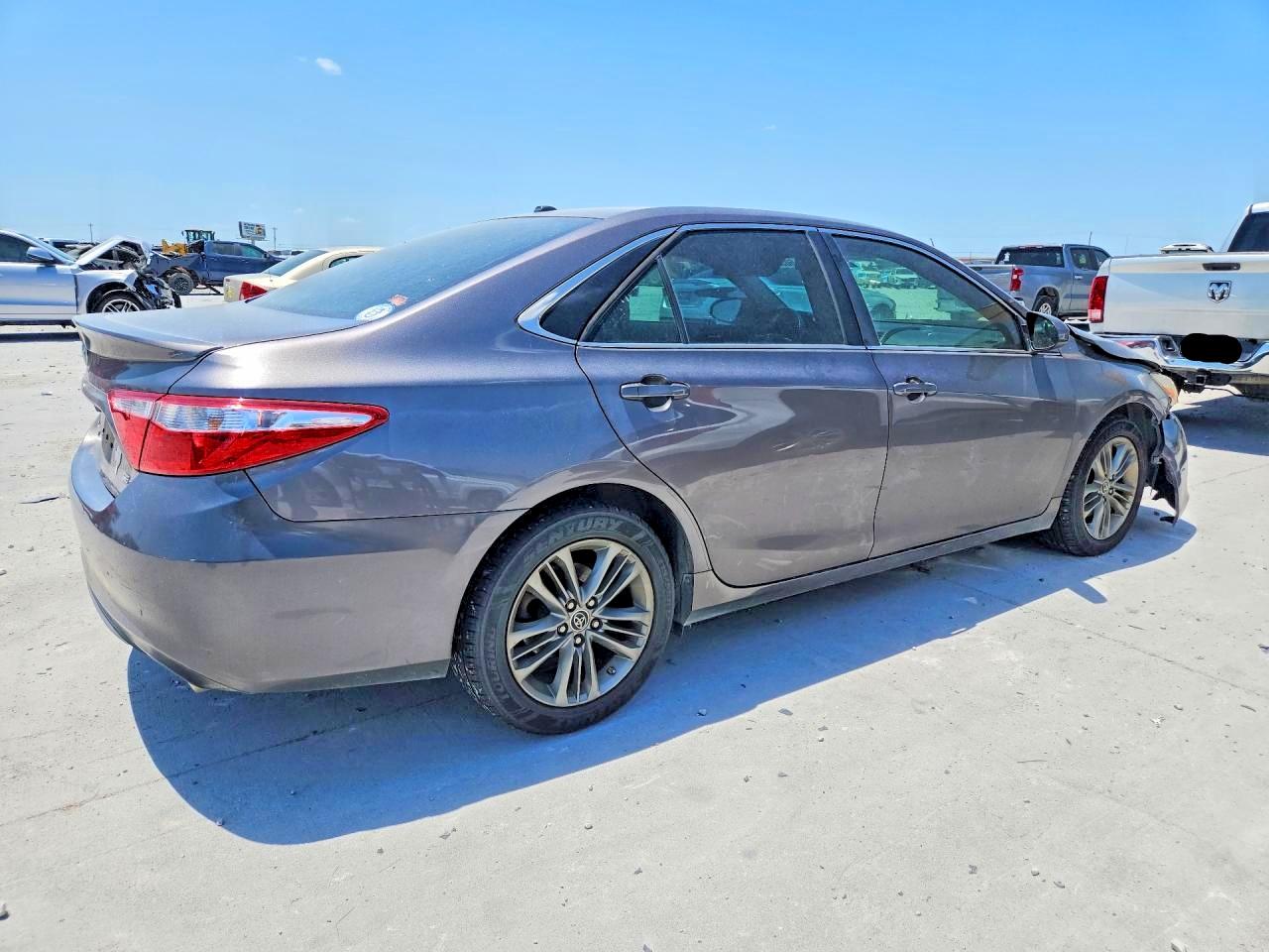 2015 TOYOTA CAMRY