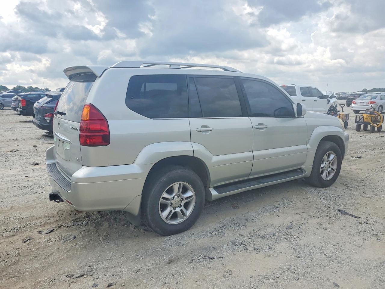 2005 LEXUS GX