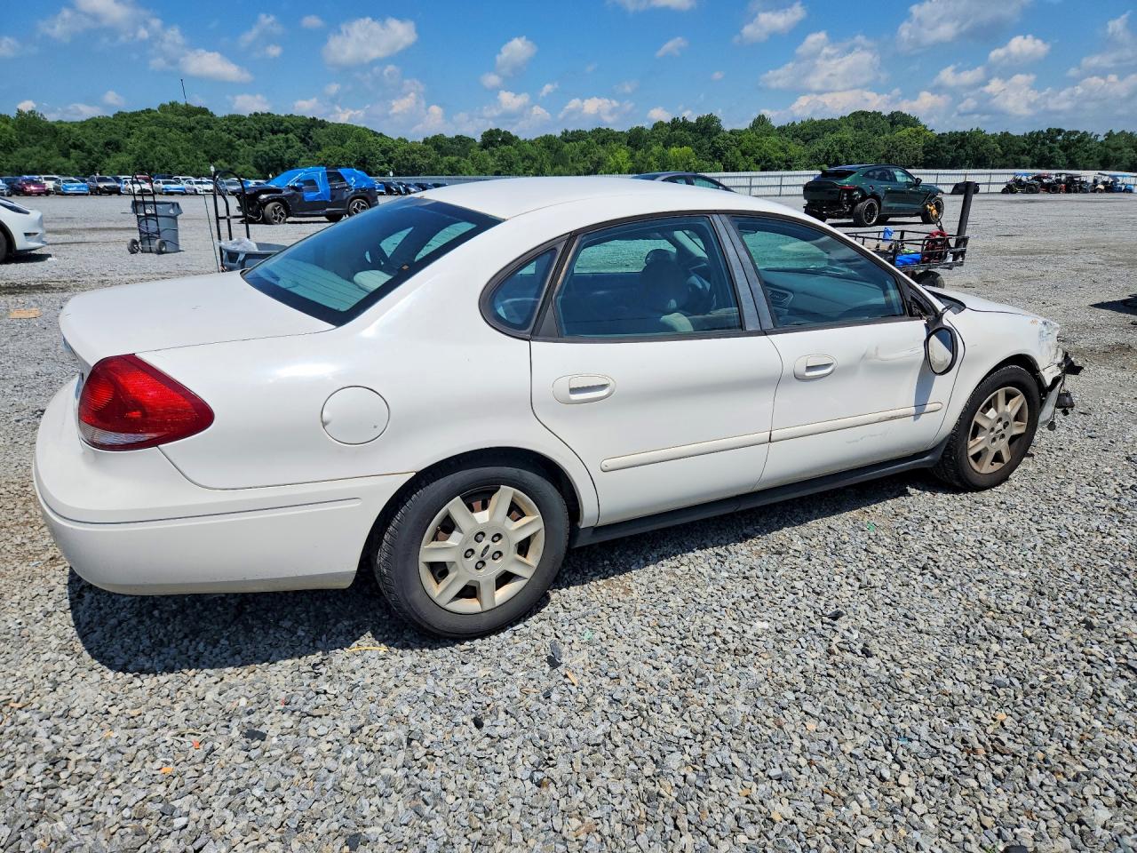 2005 FORD TAURUS