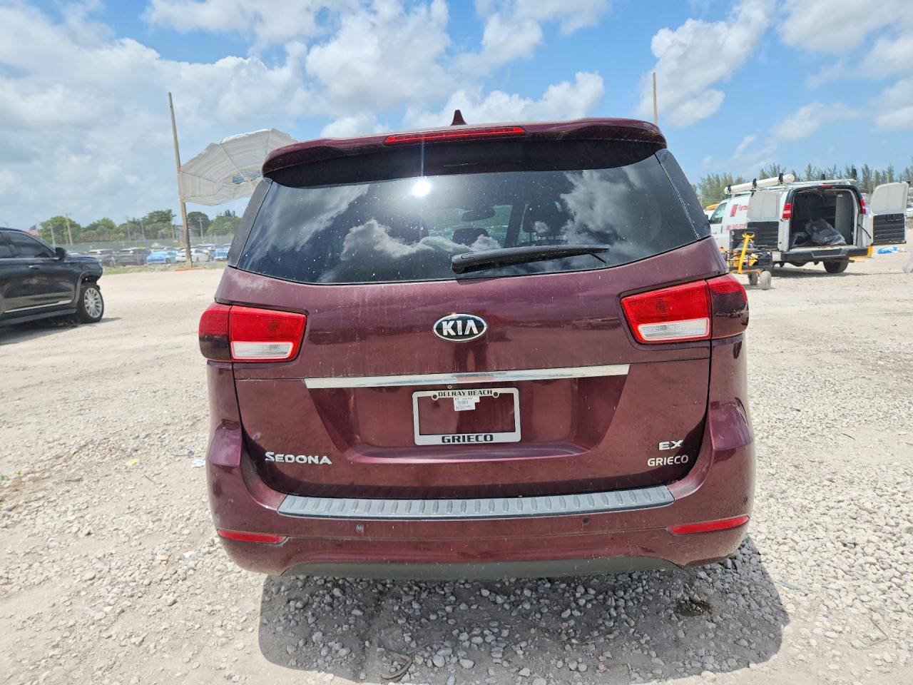 2016 KIA SEDONA