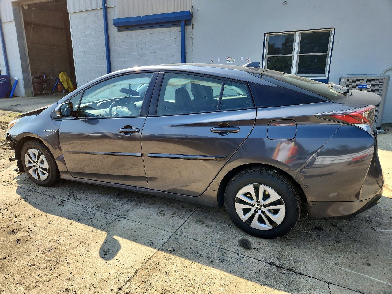 2018 TOYOTA PRIUS