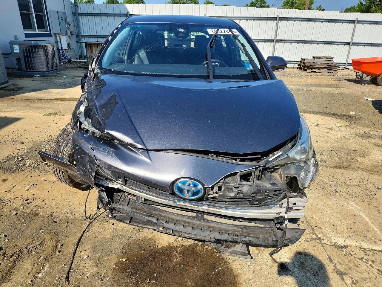 2018 TOYOTA PRIUS