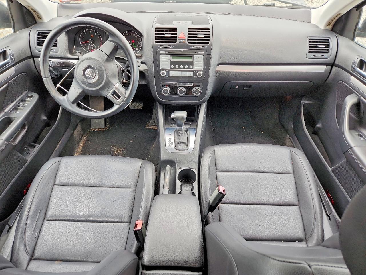 2010 VOLKSWAGEN JETTA
