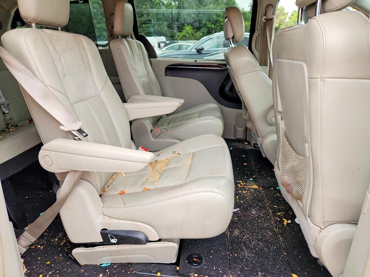 2012 CHRYSLER MINIVAN