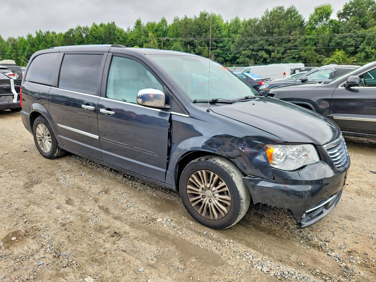 2012 CHRYSLER MINIVAN