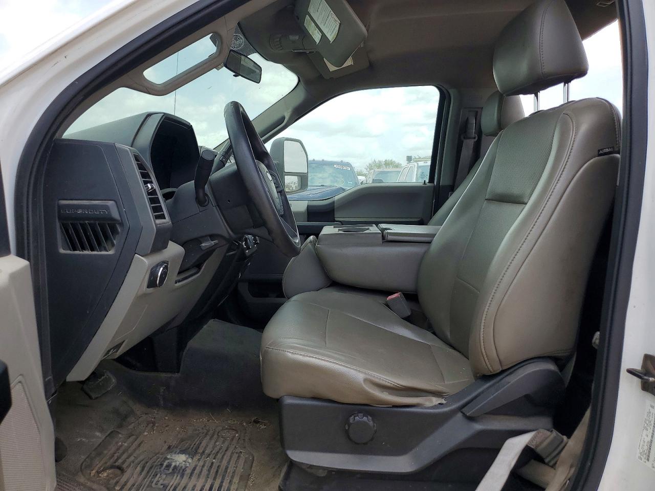 2019 FORD F550