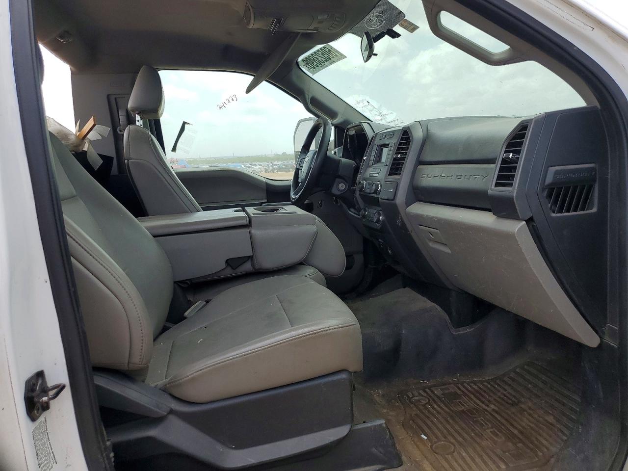 2019 FORD F550