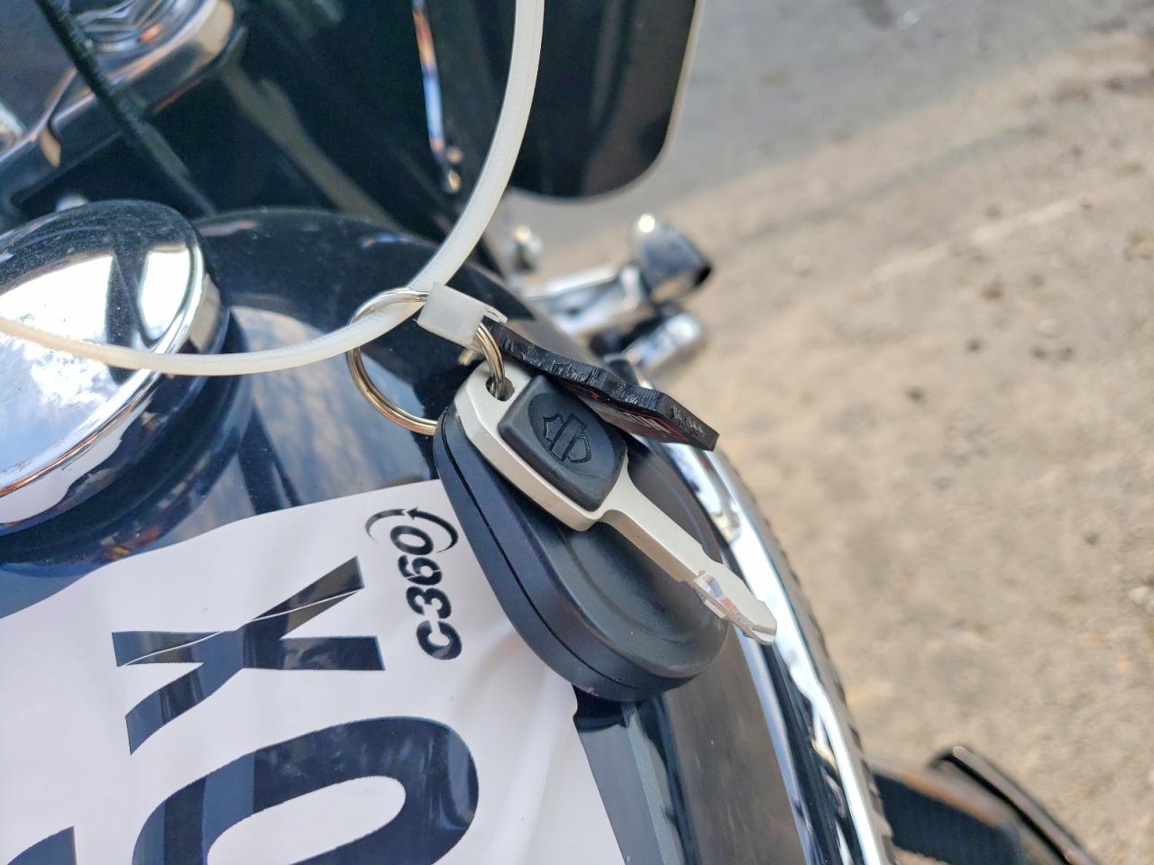 2019 HARLEY-DAVIDSON FL