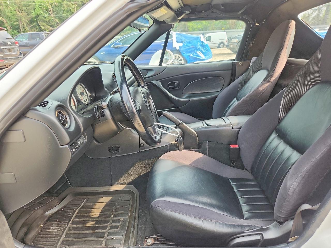 2003 MAZDA MX5