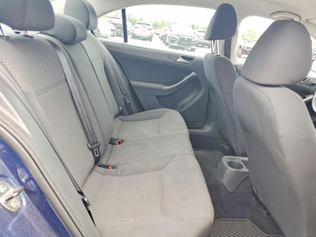 2011 VOLKSWAGEN JETTA