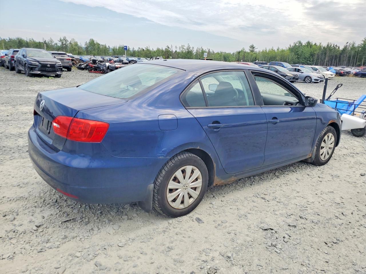 2011 VOLKSWAGEN JETTA