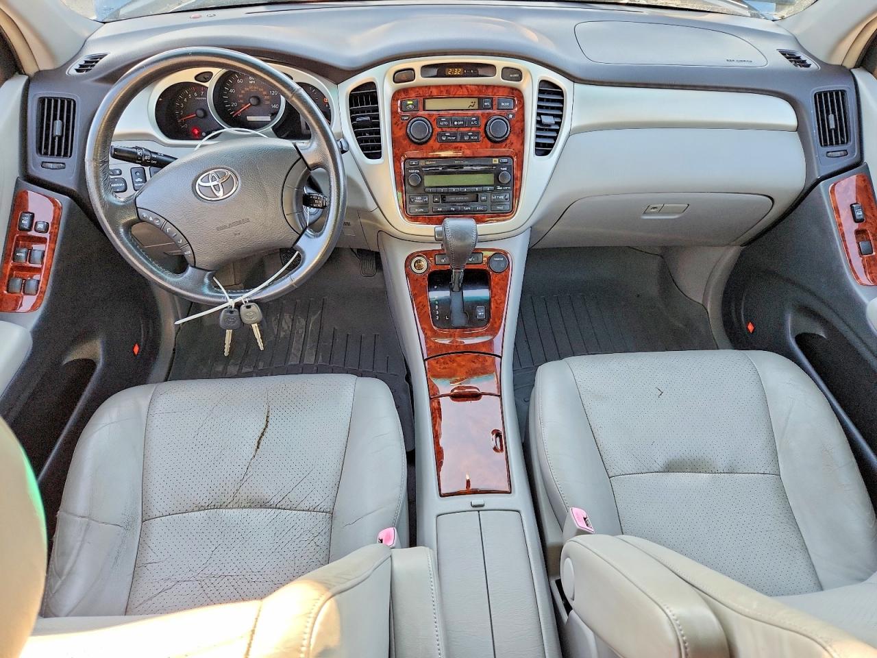 2006 TOYOTA HIGHLANDER