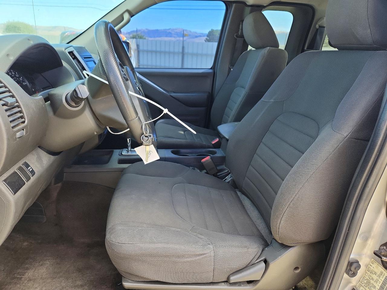 2015 NISSAN FRONTIER