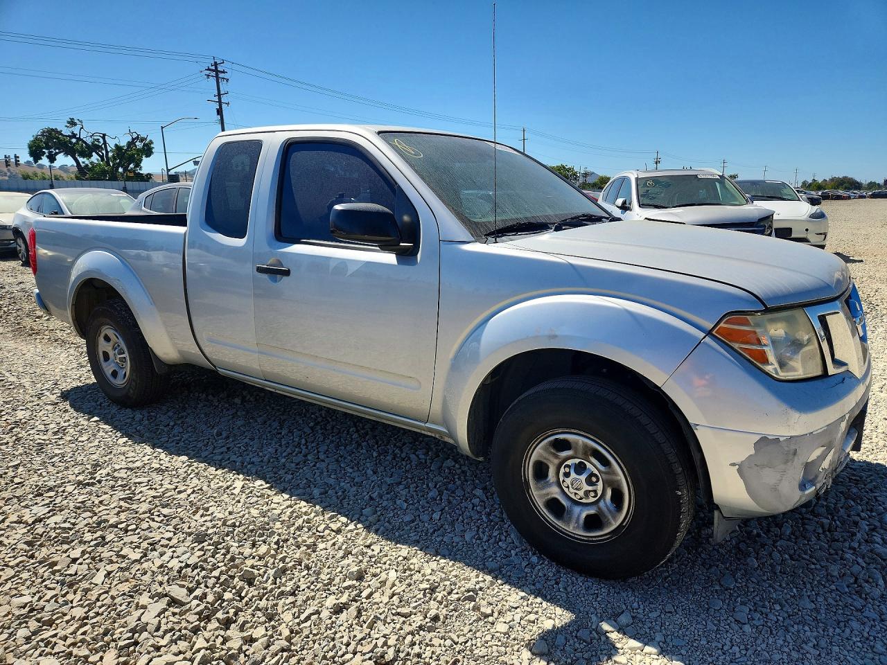 2015 NISSAN FRONTIER