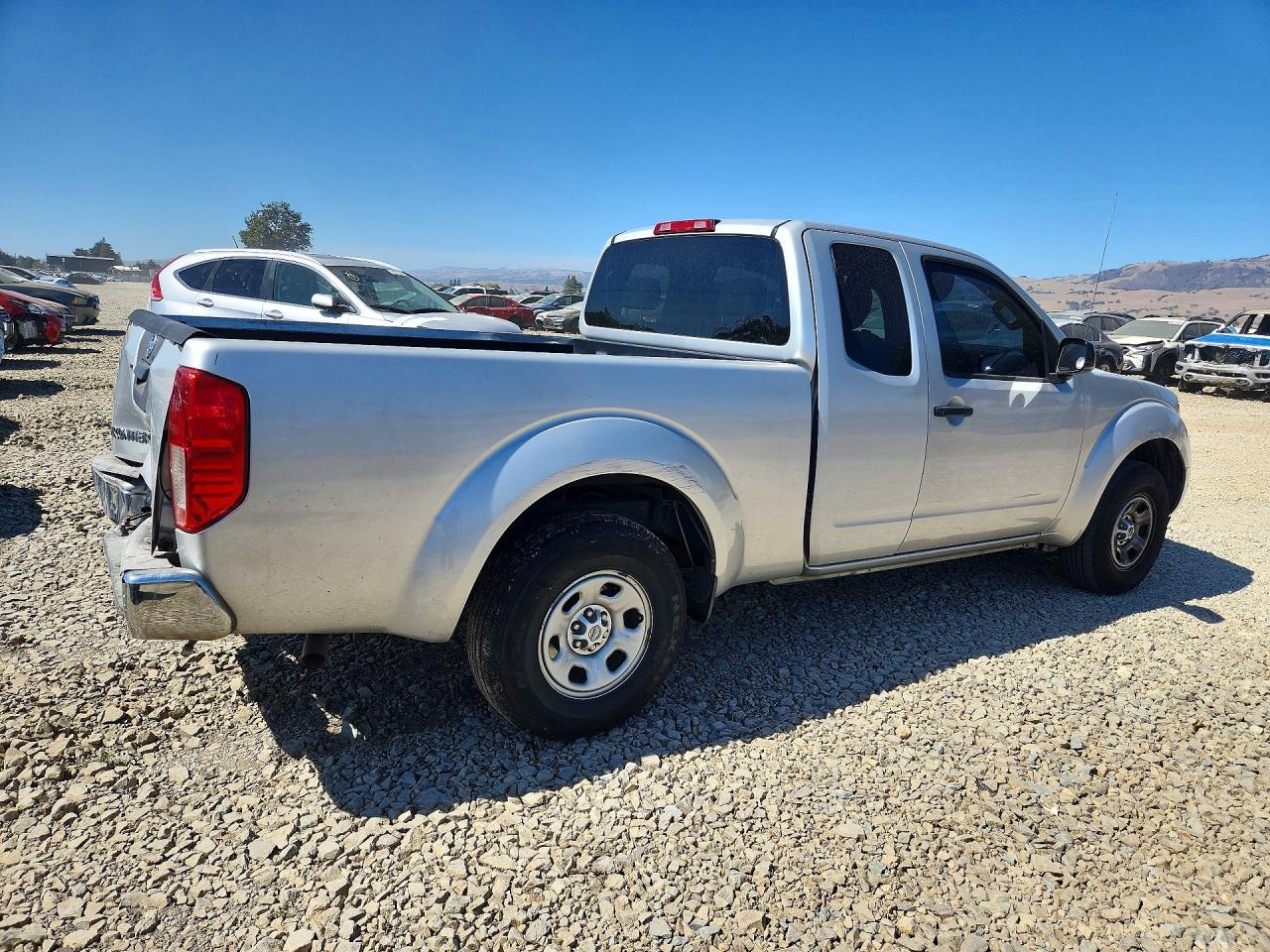 2015 NISSAN FRONTIER