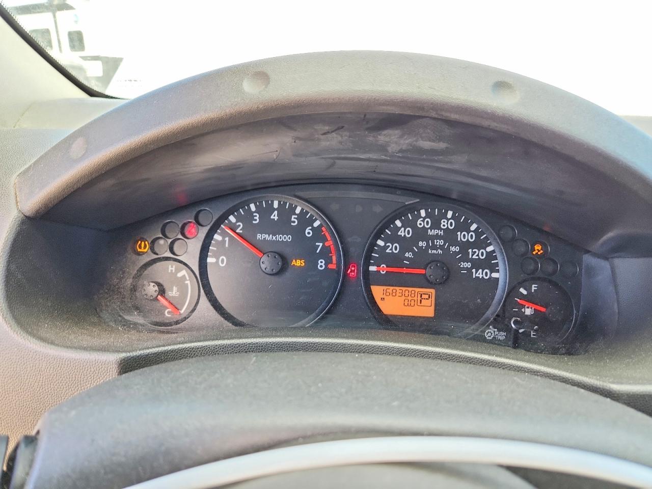 2015 NISSAN FRONTIER
