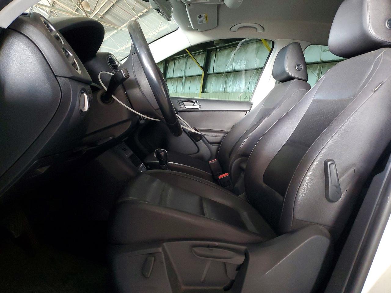 2016 VOLKSWAGEN TIGUAN