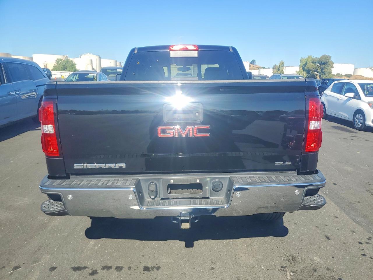2018 GMC SIERRA