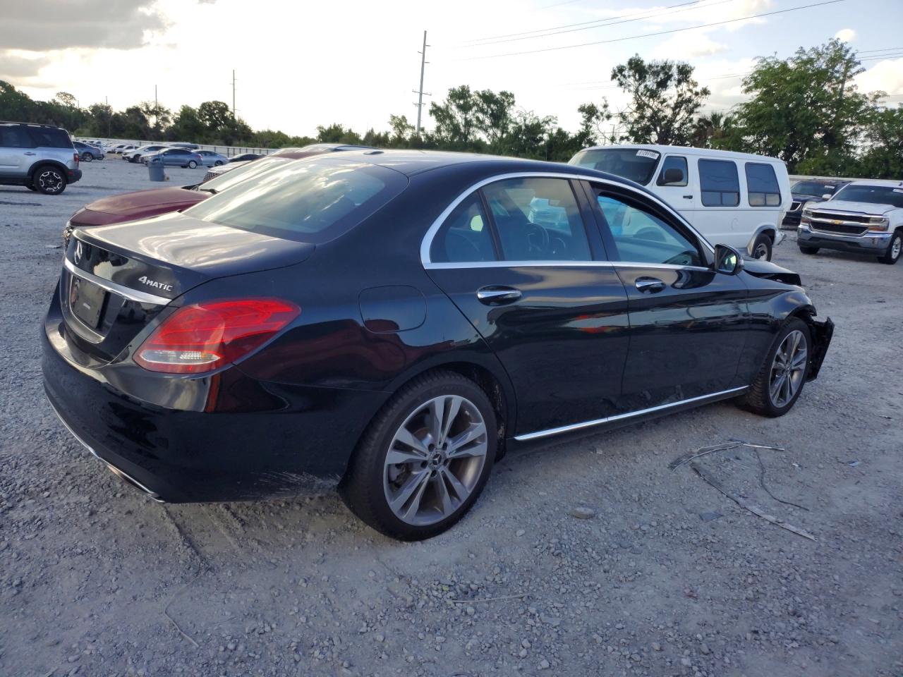 2018 MERCEDES-BENZ C-CLASS