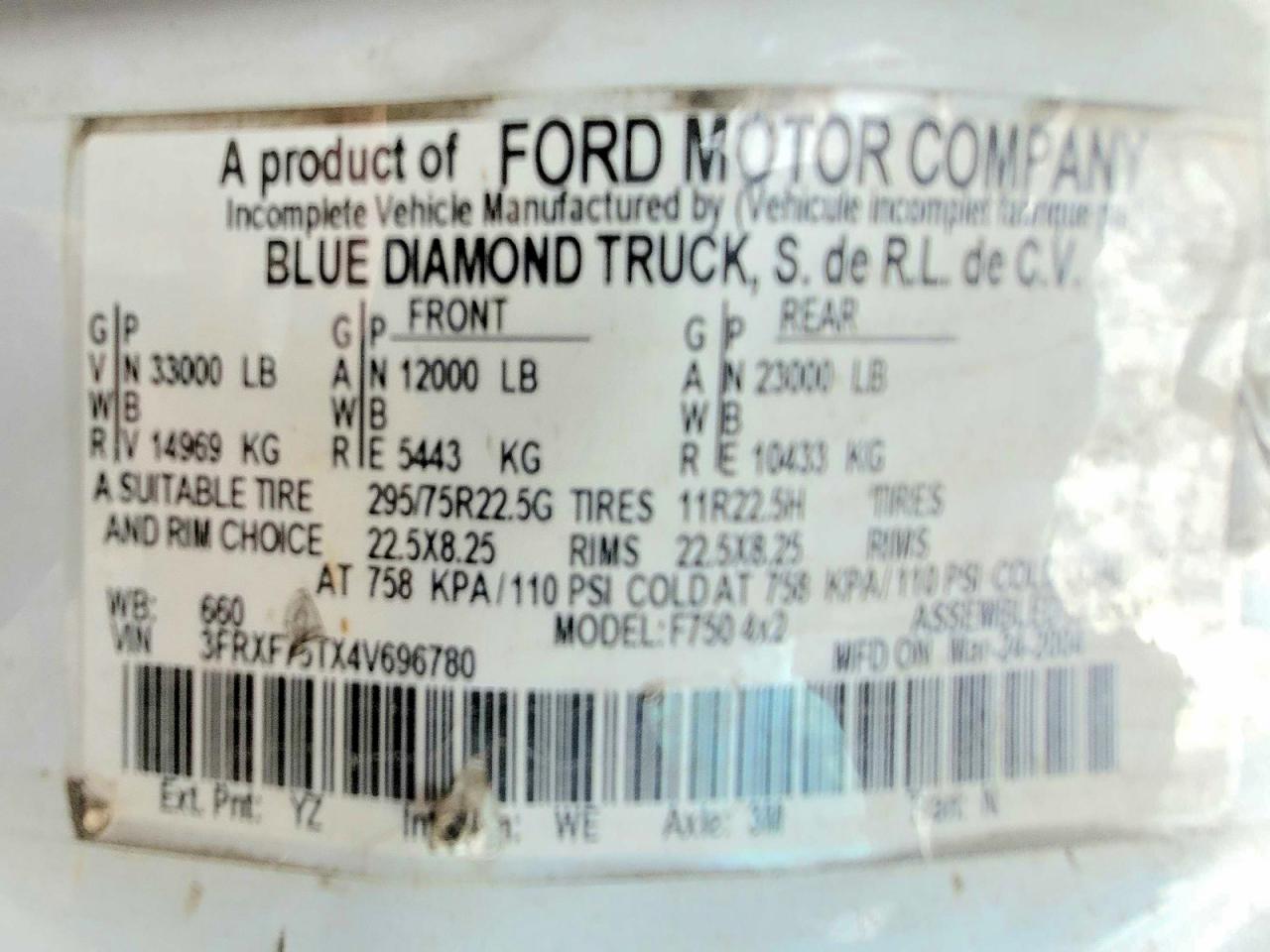 2004 FORD F750