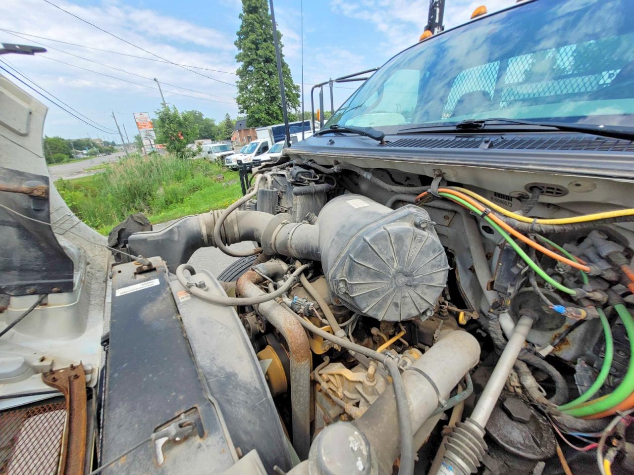 2004 FORD F750