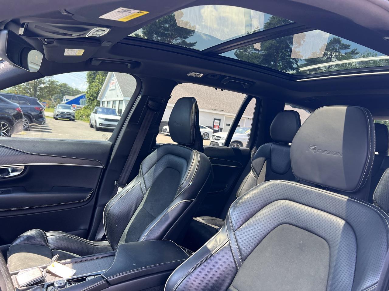 2019 VOLVO XC90
