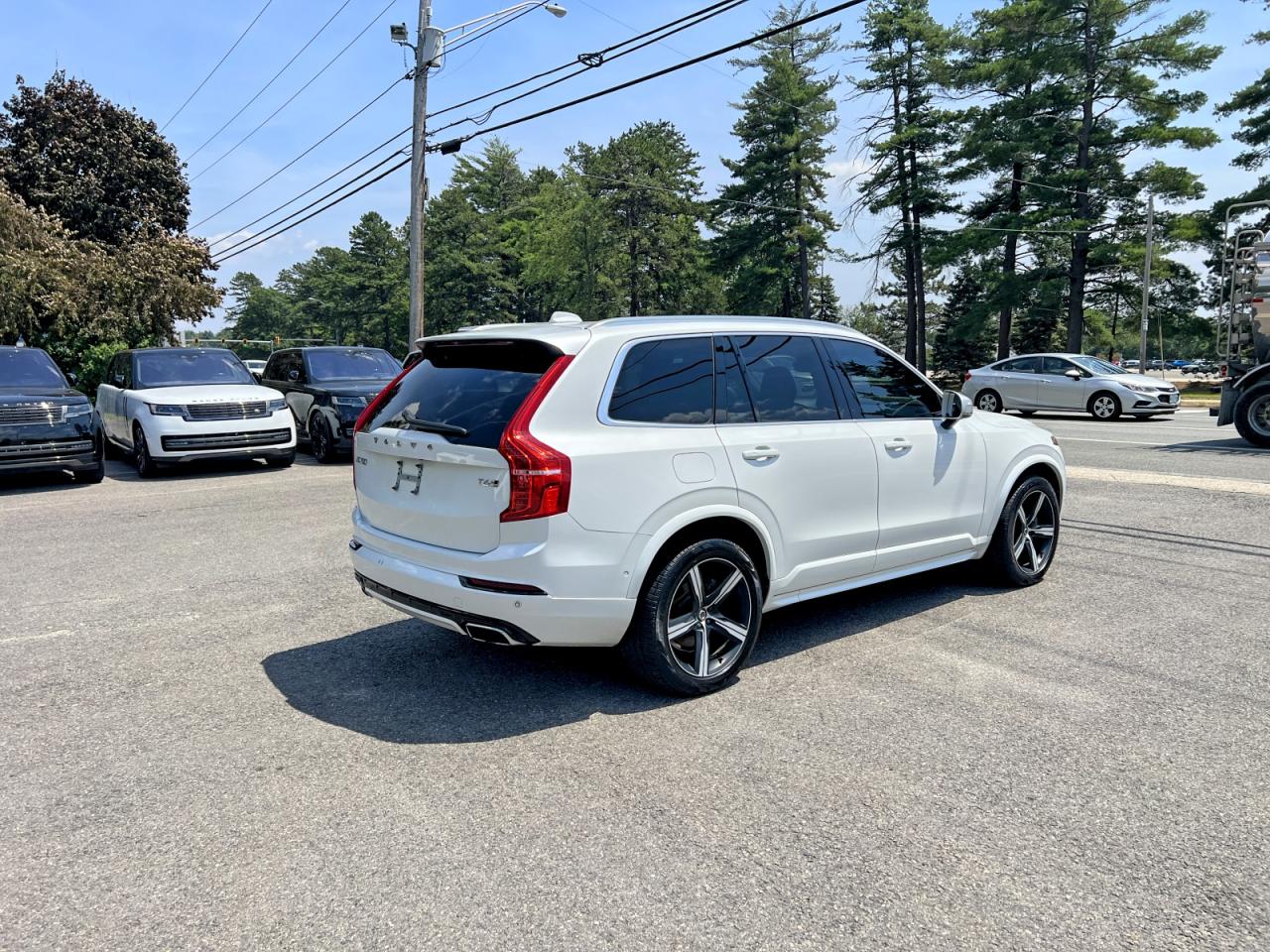2019 VOLVO XC90