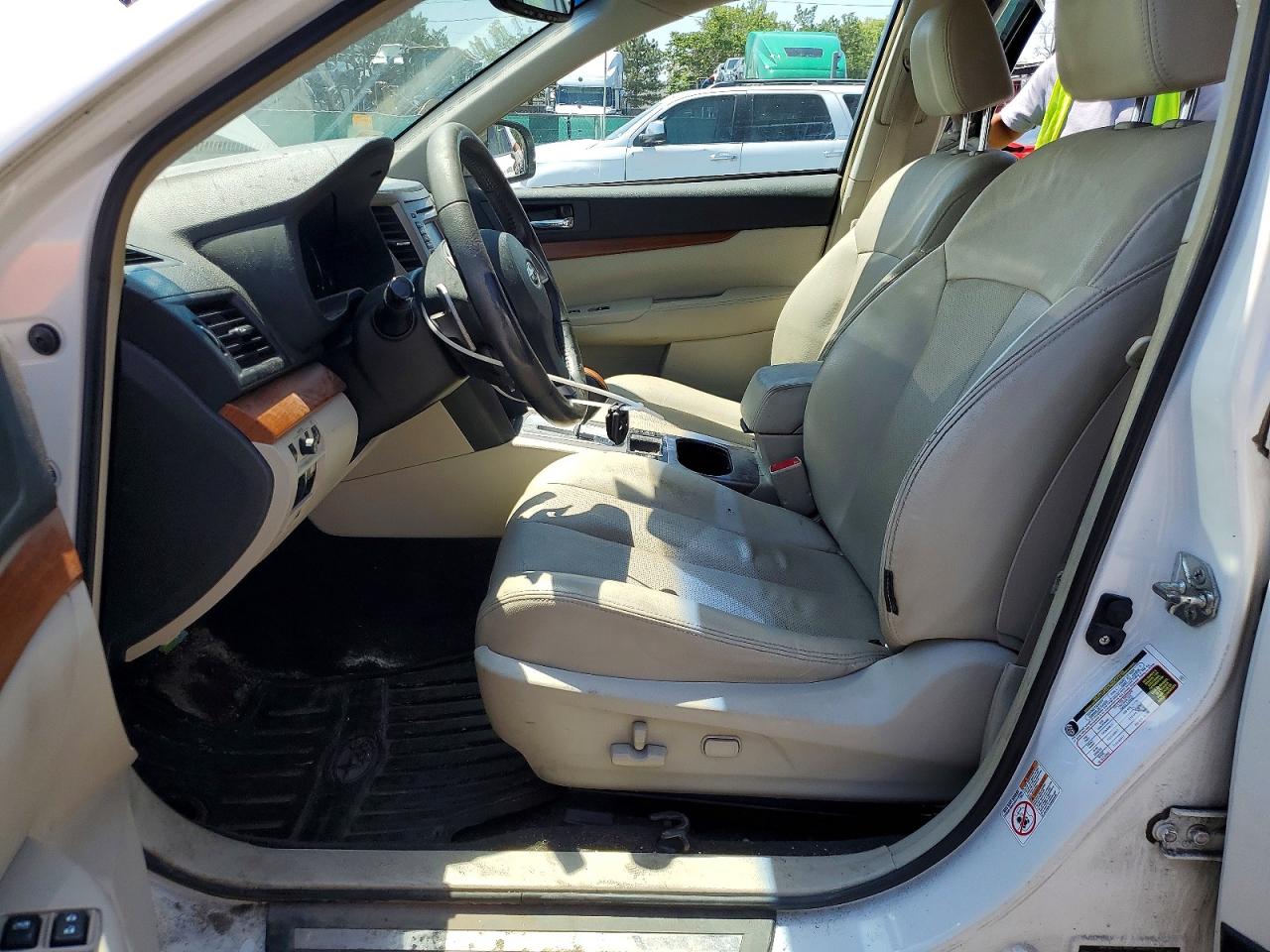2013 SUBARU OUTBACK