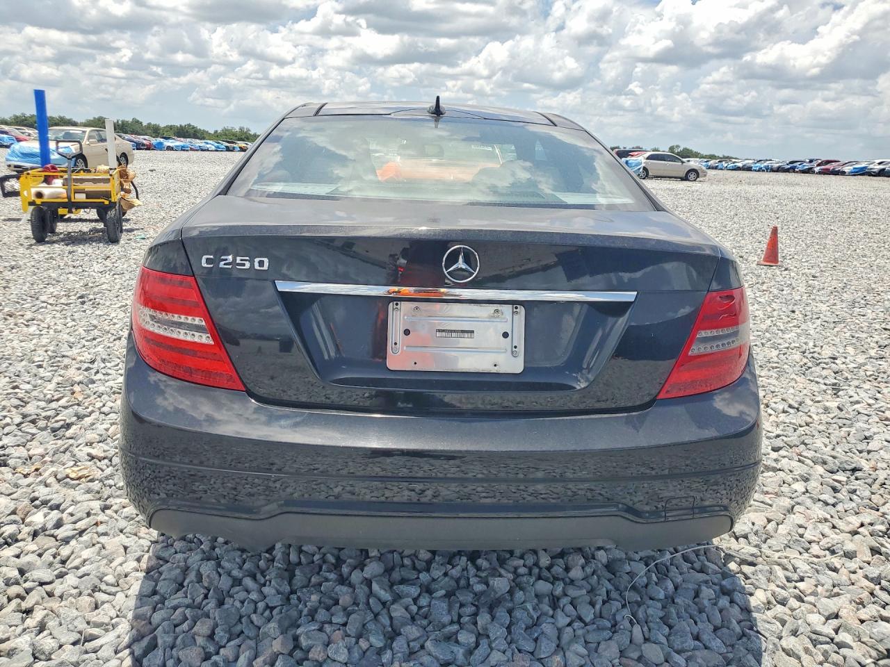 2015 MERCEDES-BENZ C-CLASS