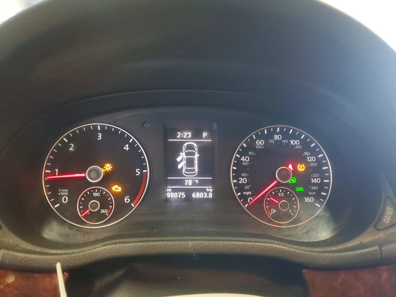 2013 VOLKSWAGEN PASSAT