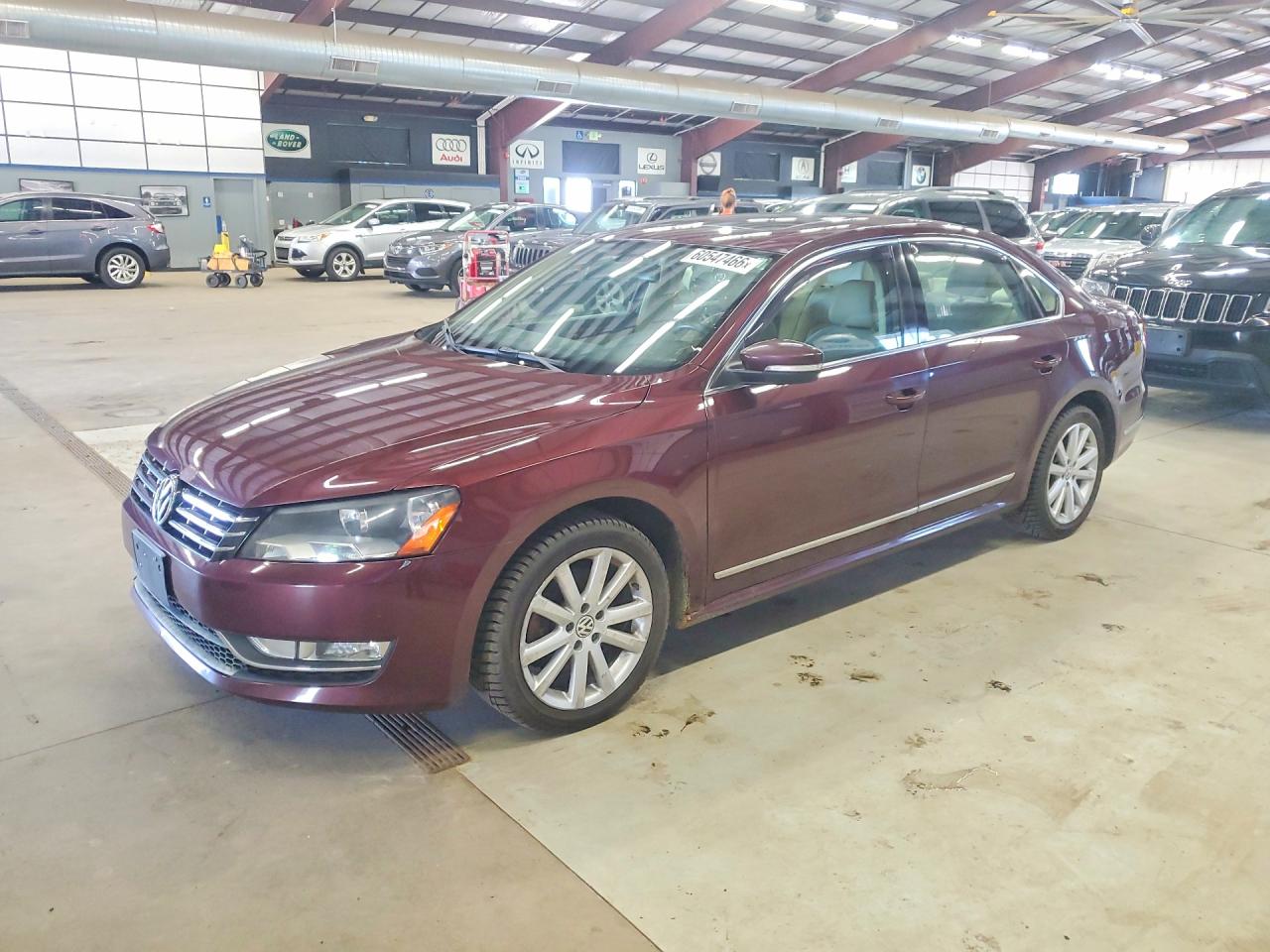 2013 VOLKSWAGEN PASSAT